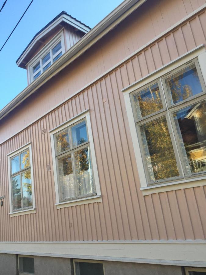 B&B Kaepylaen Helmi 坦佩雷 外观 照片