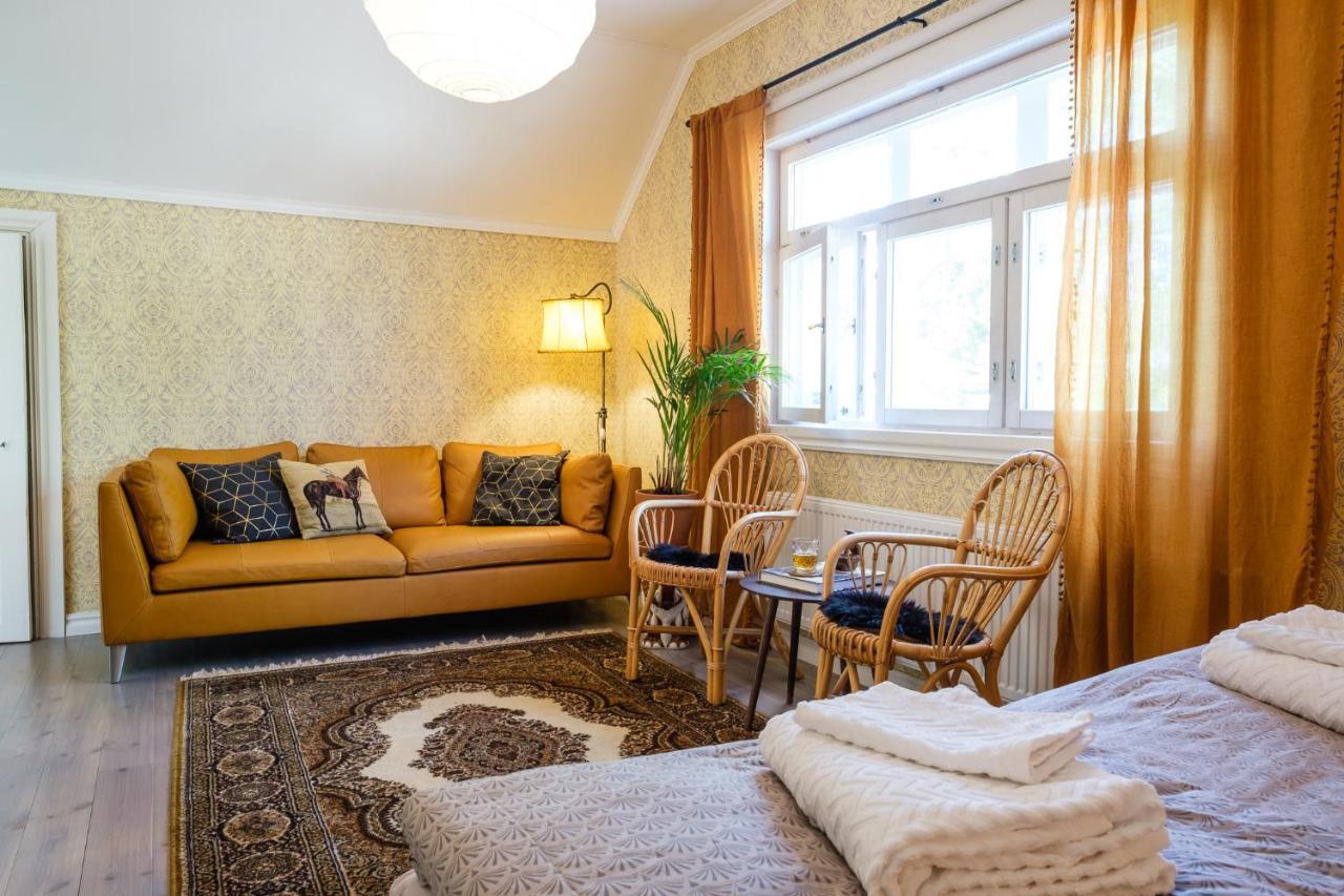 B&B Kaepylaen Helmi 坦佩雷 外观 照片